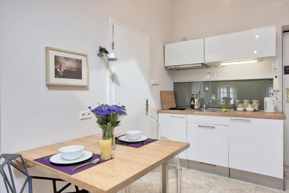 קרקוב Tyzenhauz Apartments Old Town חדר תמונה